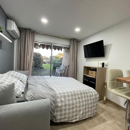 2 Pieces Climatise-Wifi / 4 Voyageurs / Boxe Prive / 2 Piscines / 2 Tennis / Petanque / Pingpong Antibes Ngoại thất bức ảnh
